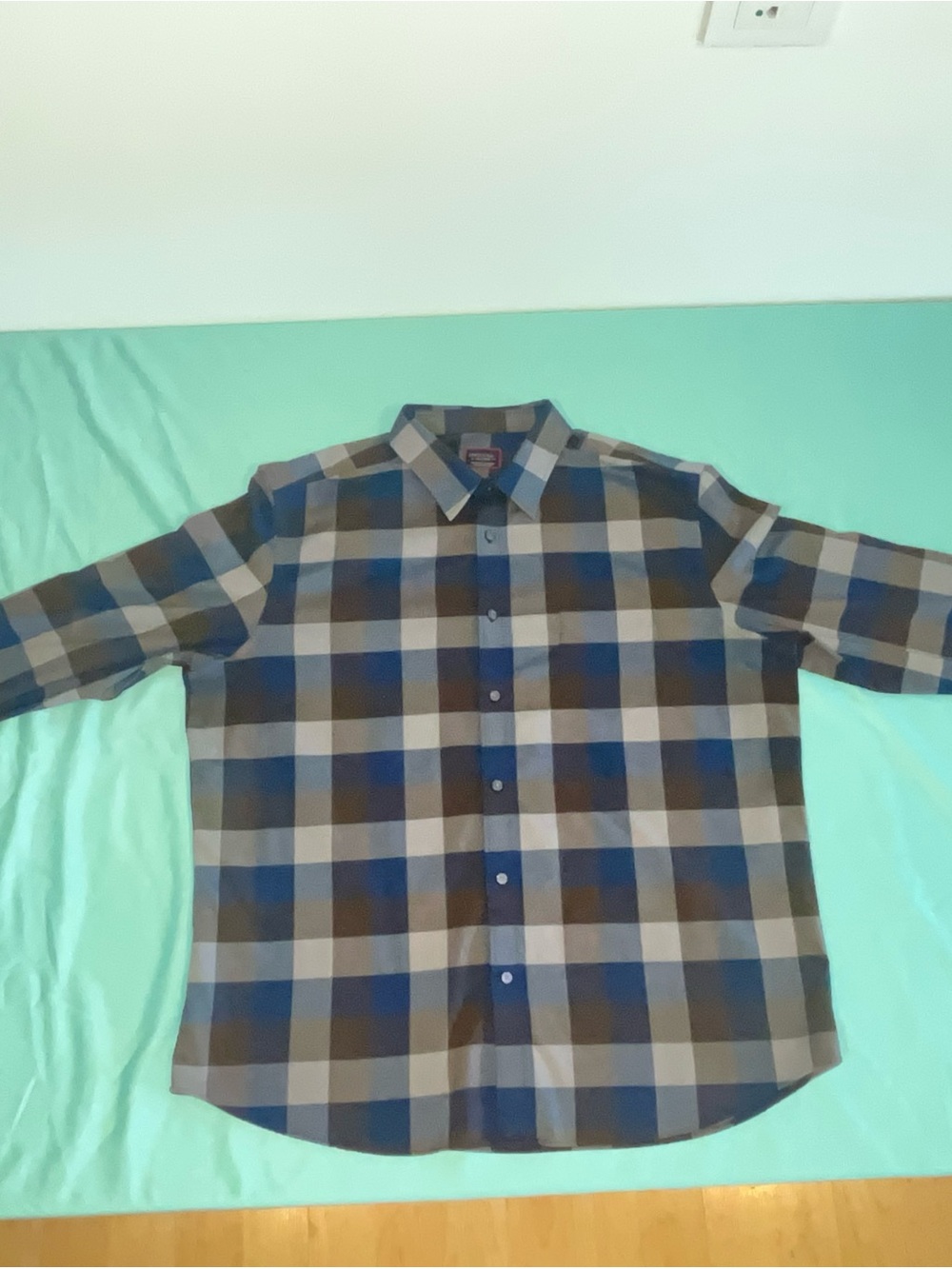 UNTUCKit Blue Gray & Black Plaid Button-Down Shirt XXL